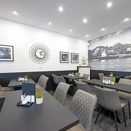 Otel Panorama Rheinkrone 3*